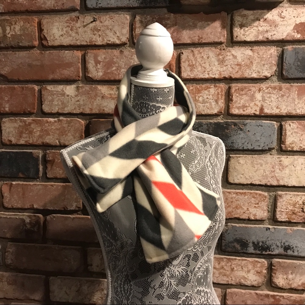 PIECES OF MY HEART Scarf